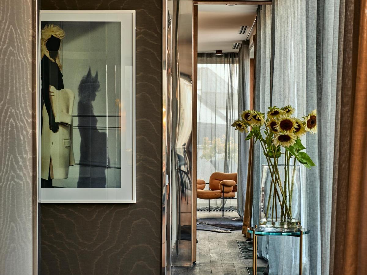H15 Boutique Hotel, Warsaw, A Member Of Design Hotels Екстериор снимка Interior of the hotel
