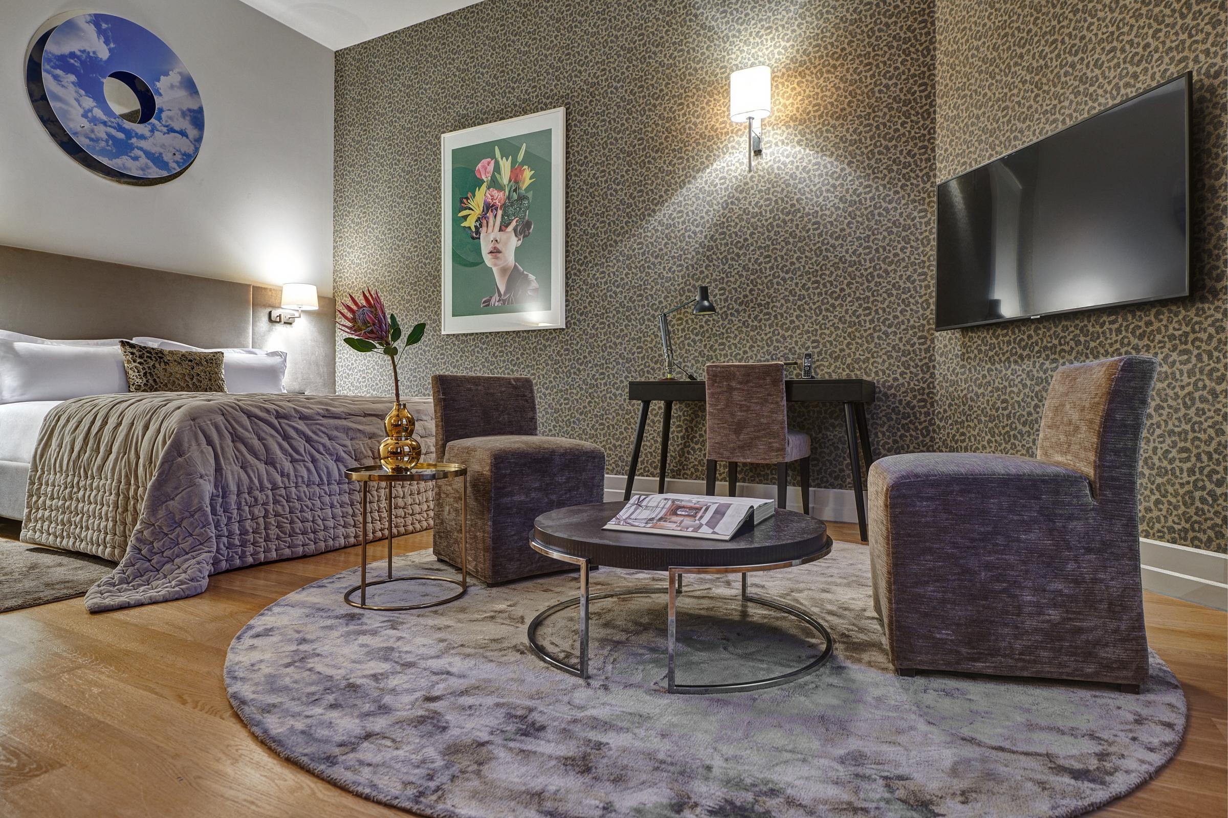 H15 Boutique Hotel, Warsaw, A Member Of Design Hotels Екстериор снимка A room at the hotel