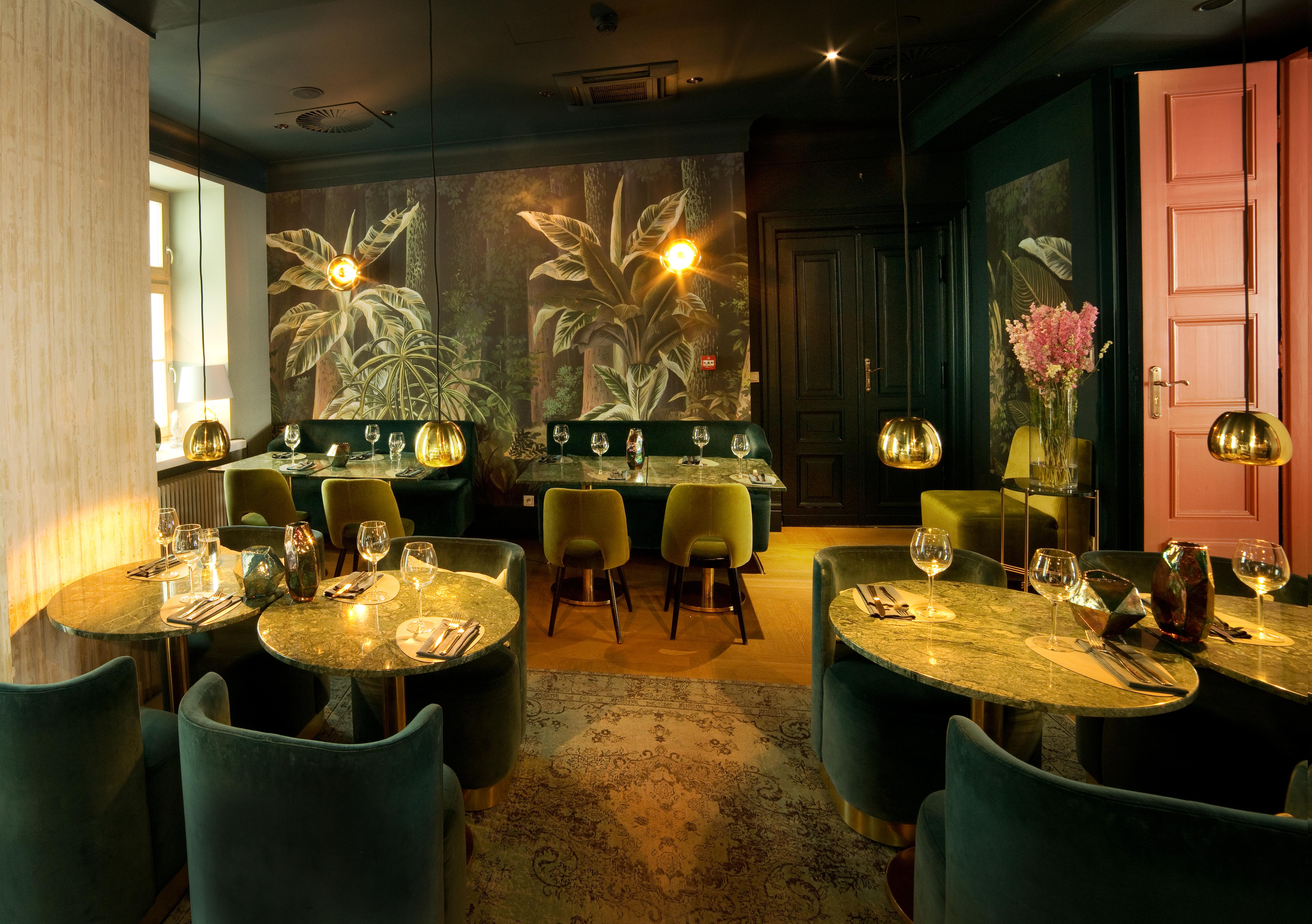 H15 Boutique Hotel, Warsaw, A Member Of Design Hotels Екстериор снимка Interior of the restaurant
