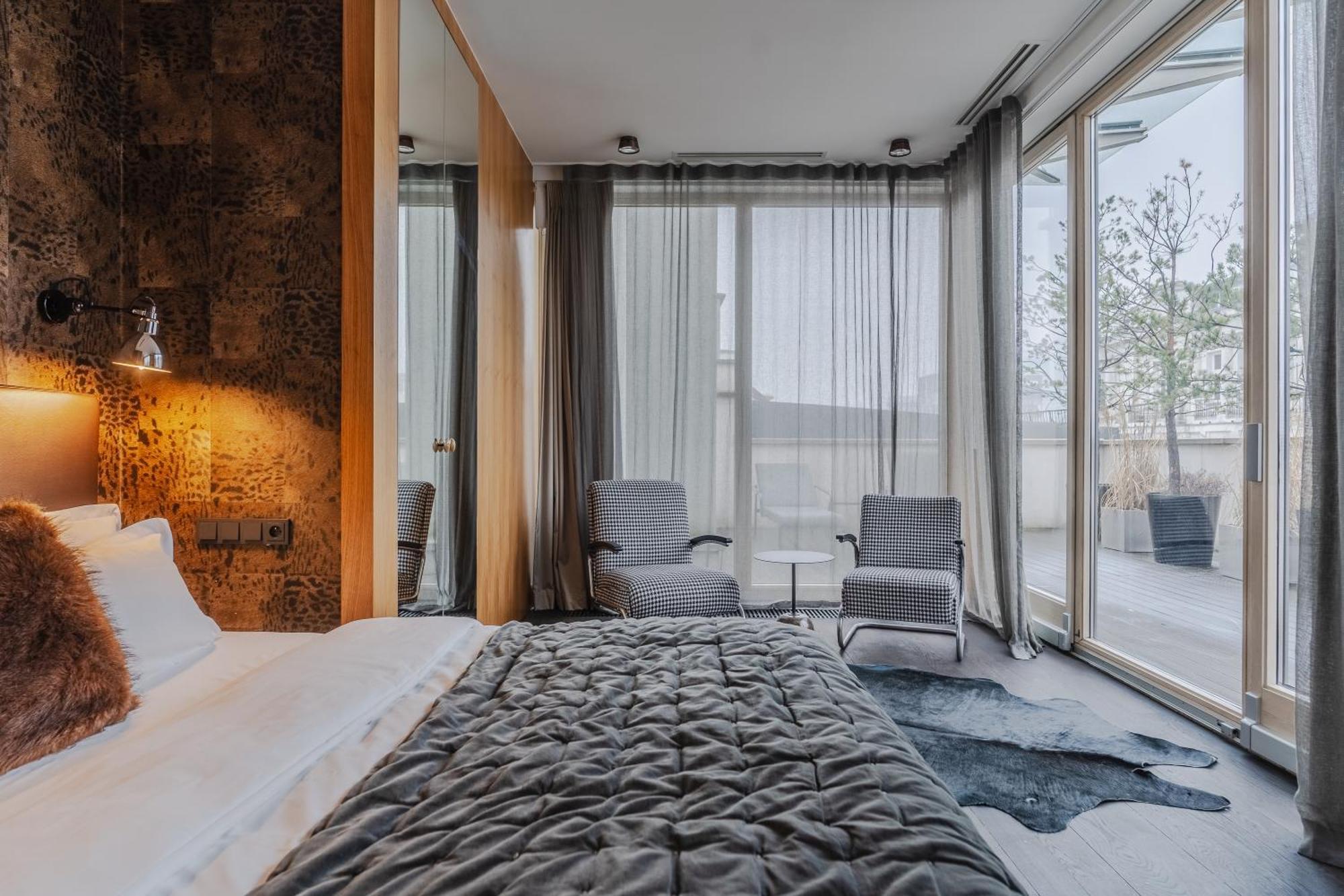 H15 Boutique Hotel, Warsaw, A Member Of Design Hotels Стая снимка Suite